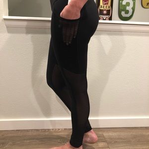Victoria’s Secret Mesh Pocket Leggings